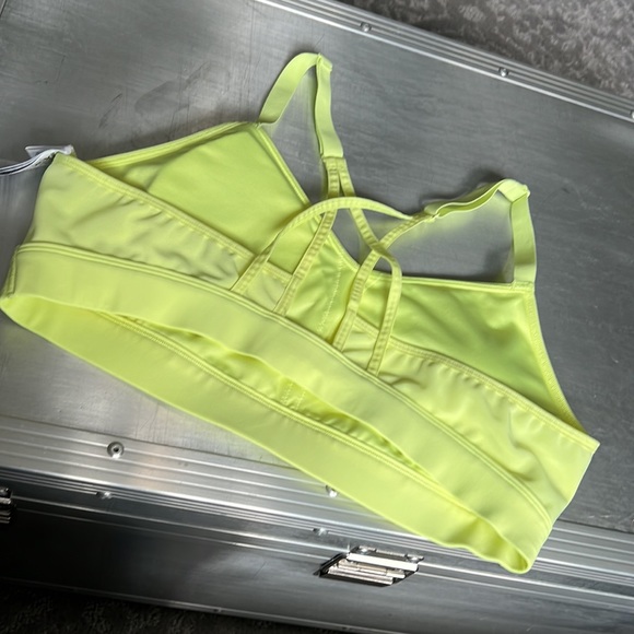 Reebok sports bra - Picture 4 of 6